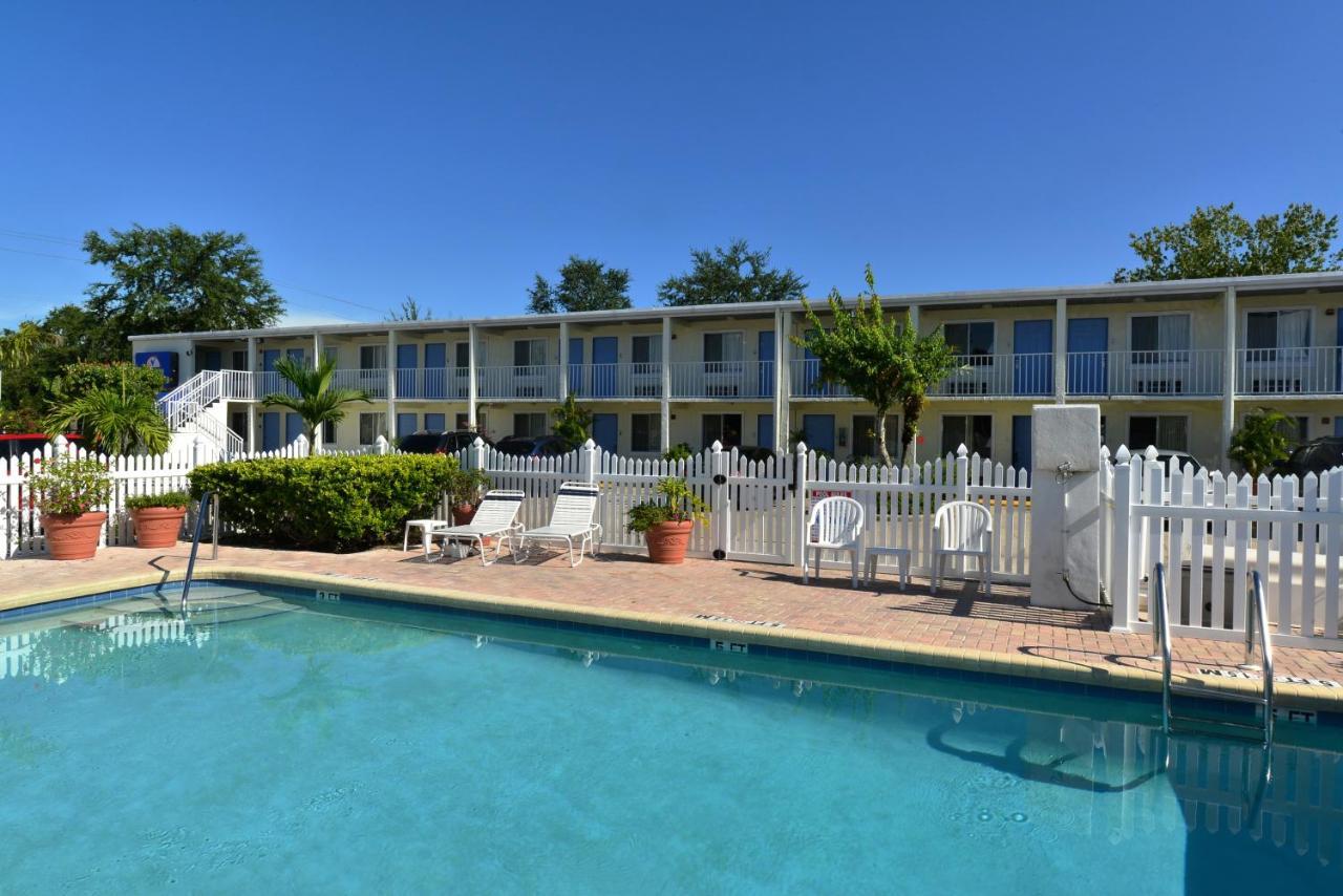 Americas Best Value Inn Bradenton-Sarasota Экстерьер фото