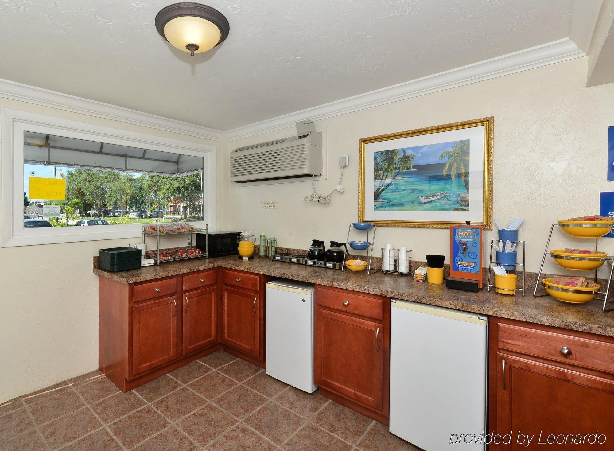 Americas Best Value Inn Bradenton-Sarasota Экстерьер фото