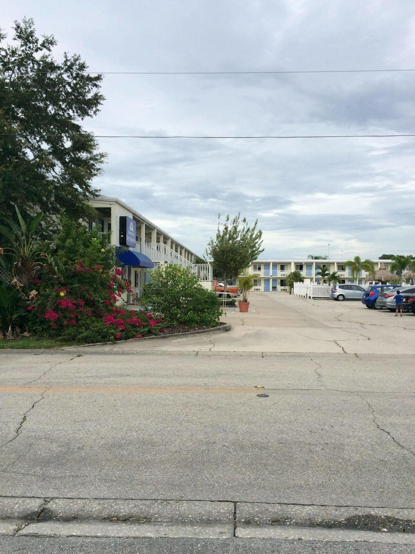 Americas Best Value Inn Bradenton-Sarasota Экстерьер фото