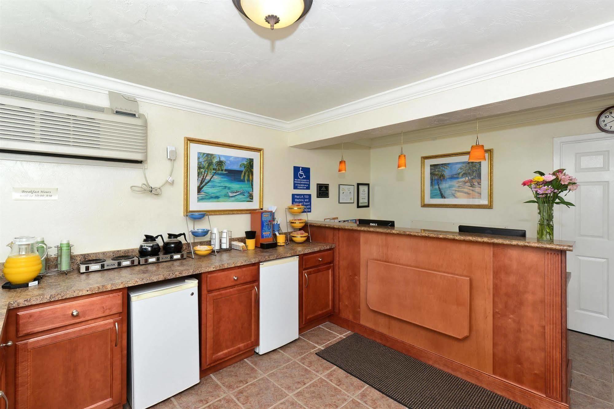Americas Best Value Inn Bradenton-Sarasota Экстерьер фото